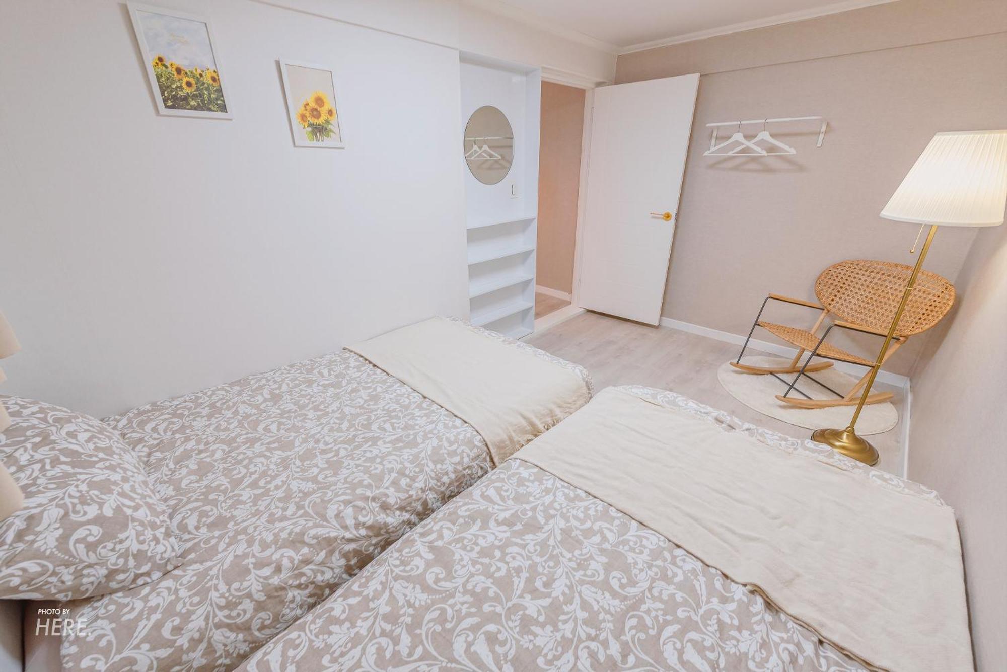 Seeu House Hongdae Seoul Room photo