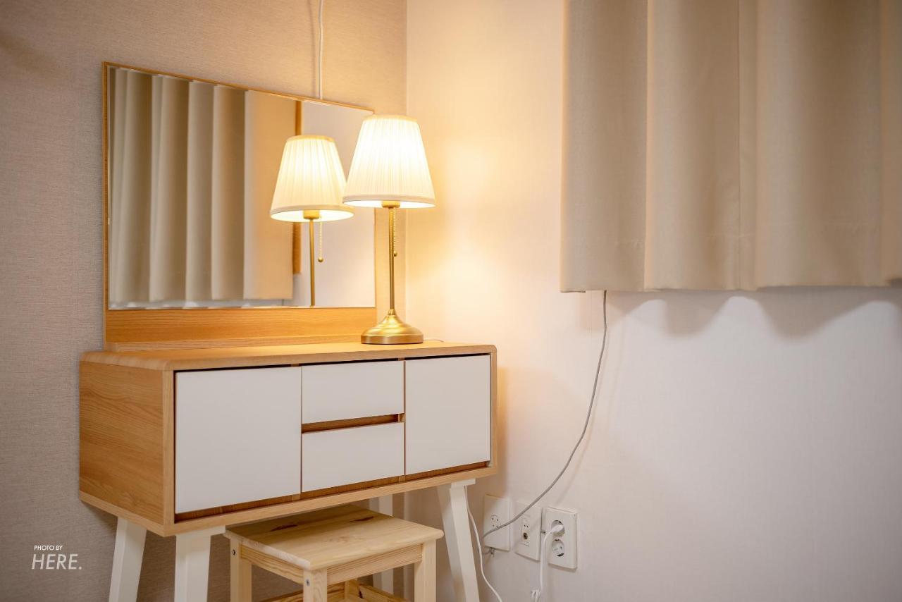 Seeu House Hongdae Seoul Exterior photo